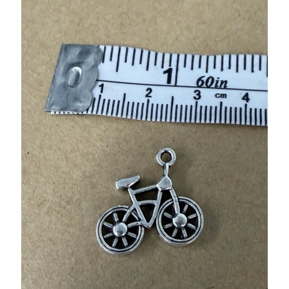 Silver‎ toned metal CHARM pendant BICYCLE bike jewelry BRAND NEW bracelet